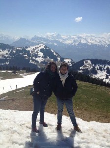 Marta y su hermano Eduardo en el monte Rigi.