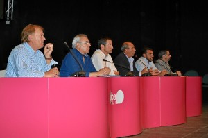 Mesa presidencial de la Asamblea. 