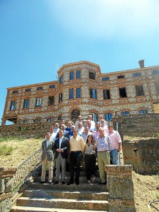 Junto a los empresarios del sector ha recorrido las instalaciones del centro, que también acogerá el Instituto Tecnológico de la Dehesa.