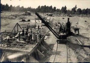Otro de los momentos de la construcción. / Foto: Archivo Histórico.
