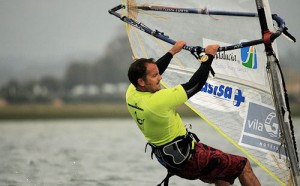 Augusto García, varias veces campeón del mundo de windsurf.