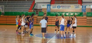 El CB Conquero sigue con su preparación en la pretemporada. / Foto: www.cbconquero.es.