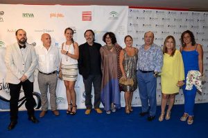 Foto de grupo de la clausura del Festival de Cines de Islantilla.