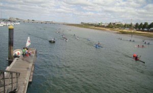 Más de 500 personas se dieron cita en el Club Náutico de Huelva y 280 barcos navegaron por la ría.