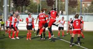 El equipo onubense buscará en Barcelona su primer triunfo.