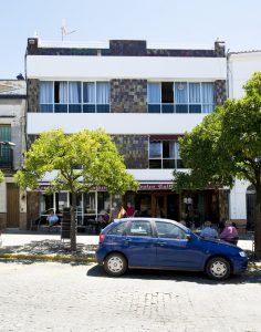 Fachada del Casino de Valverde.