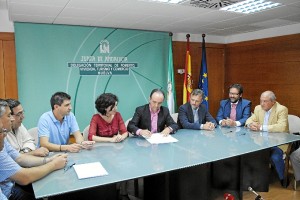 firma convenio turismo (1)