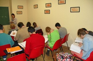 Clases de chino para adultos en el Centro Hispano Asiático.