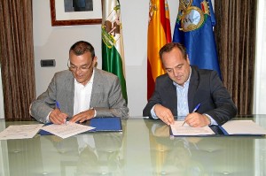 Firma del convenio con Fundacion proyecto Don Bosco.