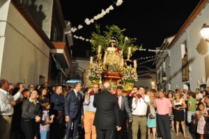 Un instante de la procesión de la Divina Pastora. 