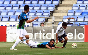 Cabrera ya se entrena con sus compañeros y podría ser novedad en Lugo. / Foto: Josele Ruiz.