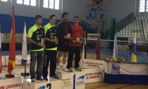 La superioridad del jugador del Recre IES La Orden tuvo su prolongación en el dobles, con su hermano Javier.