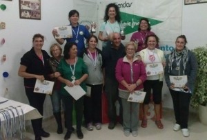 Participantes y ganadoras en el concurso de damas.