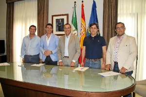 Firma de convenios en Diputación.