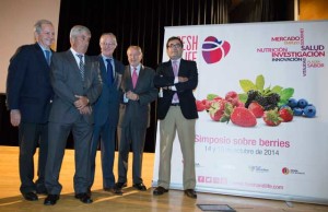 Participantes en la apertura de la jornada.