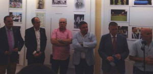 Un momento del acto de inauguración de la exposición en Isla Cristina. / Foto: www.recreativohuelva.com.