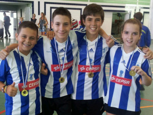 Jóvenes representantes del Recre IES La Orden en el torneo disputado en Huelva.