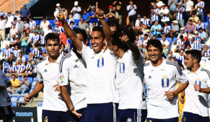 Montoro celebra el primer gol que anotó ante el Alcorcón. / Foto: Josele Ruiz.