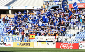 El Recre quiere llevar más gente al estadio. / Foto: Josele Ruiz.