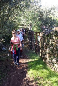 Buena acogida tuvo la ruta senderista por Aracena, organizada por el Ayuntamiento de San Juan del Puerto.