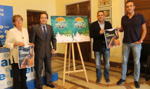 Un momento de la presentación del torneo de baloncesto que se celebra en Huelva la próxima semana.