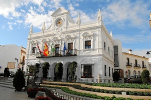 Fachada del Ayuntamiento de Cartaya.