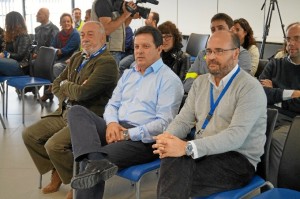 El alcalde de Almonaster estuvo presente en el acto.