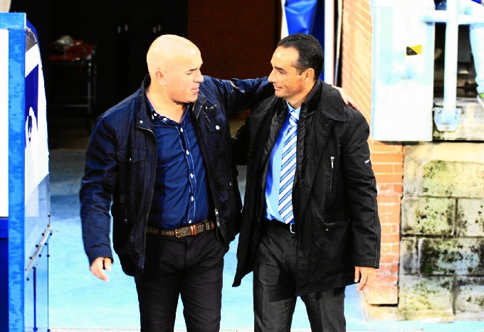 Luis César Sampedro y José Luis Oltra, momentos antes del inicio del partido. / Foto: Josele Ruiz.