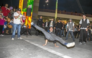 Animación en el centro.