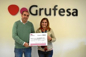 Entrega del cheque.