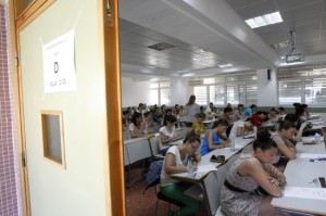 Becas para los idiomas.