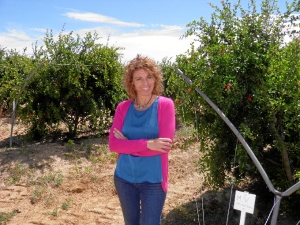 Magdalena Torres, en la finca experimental de Adesva.