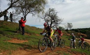 Los participantes tuvieron que superar un duro recorrido de 4,5 kilómetros de continuas subidas y bajadas.