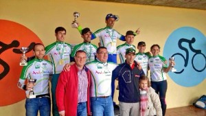 Los nuevos campeones de Andalucía de ciclocross.