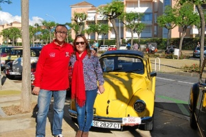 Los aficionados a los coches antiguos pudieron pasar un buen domingo en Isla Cristina.