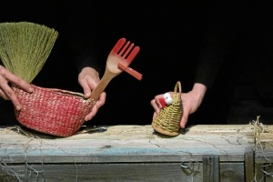 Gallo con pollito, teatro de títeres.