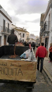 Los moguereños han colaborado con la hermandad.