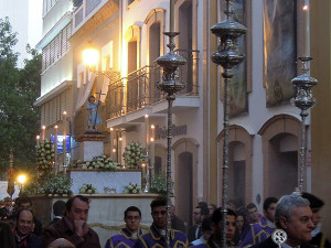 El Dulce Nombre de Jesús procesionó por las calles de Huelva