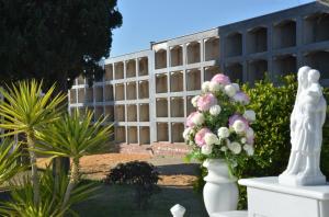 Obras en el cementerio de Palos.