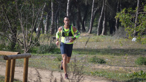 Los participantes en la ultramaratón tuvieron que recorrer 108 kilómetros.