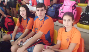 Los tres representantes del CN Huelva en el Campeonato celebrado en Málaga.