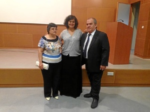 Ella y su familia se sintió muy orgullosa tras obtener el título Doctora.