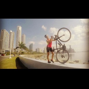 Marta practica el ciclismo y el triathlon entre otros deportes en Panamá.