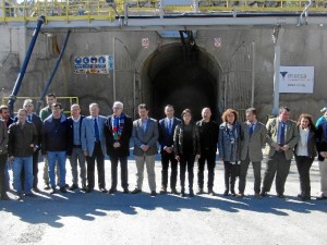 El consejero de economía, José Sánchez Maldonado, ha asistido a la inauguración de la mina.