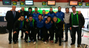 El CDS Huelva en el aeropuerto, antes de partir para Graz. / Foto: @cdshuelva.