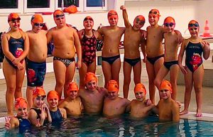 Éxito de los benjamines del Club Natación Huelva.