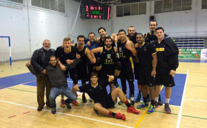 Los onubenses celebraron su primer triunfo fuera de casa. / Foto: @PrensaEBenitez.