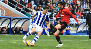 Álvaro Antón fue una de las novedades en el once del Recre. / Foto: Josele Ruiz.