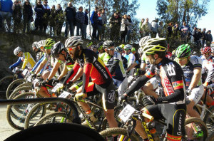 Cerca de 300 ciclistas se dieron cita en la prueba celebrada en Valverde del Camino.