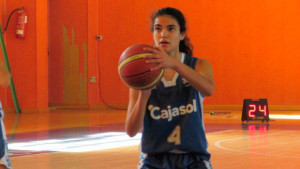 Carmen Leal, una de las más firmes promesas del baloncesto femenino andaluz. / Foto: www.cbconquero.es.